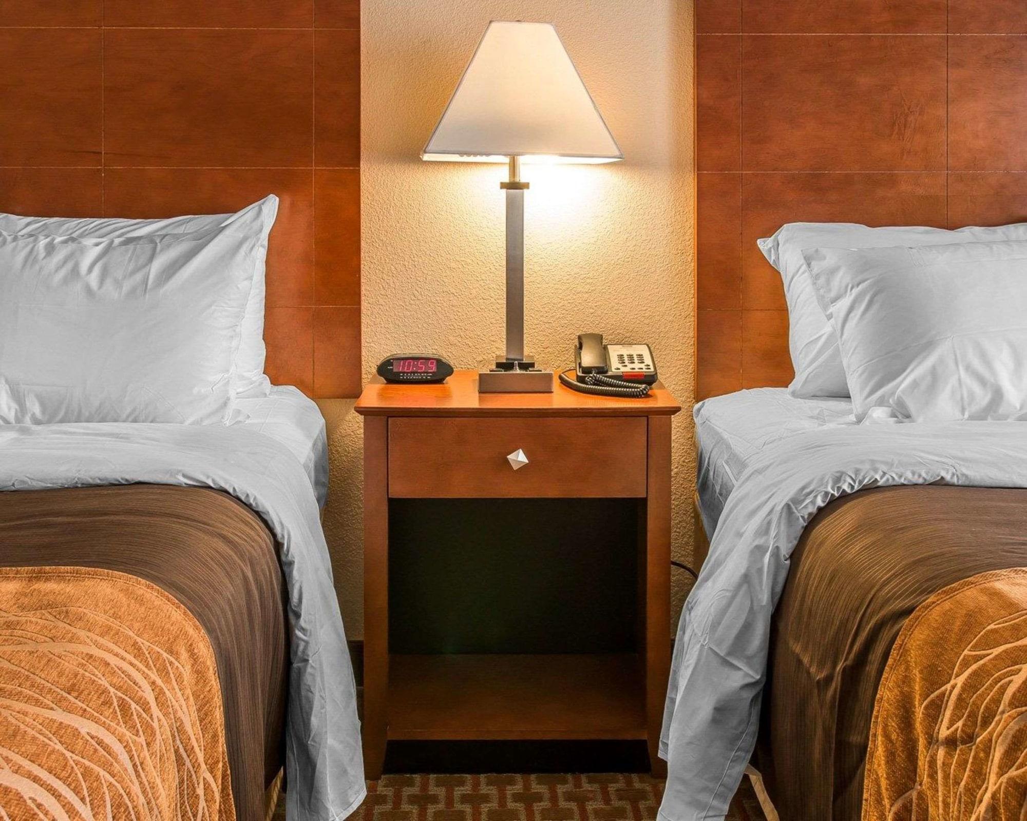 Quality Inn Near Interstate I94 ニュー・バッファロー エクステリア 写真
