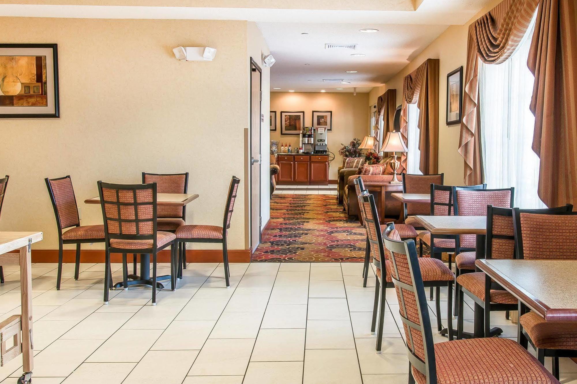 Quality Inn Near Interstate I94 ニュー・バッファロー エクステリア 写真
